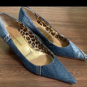Dolce & Gabbana Vintage Denim Kitten heels 🐈‍⬛ 👠